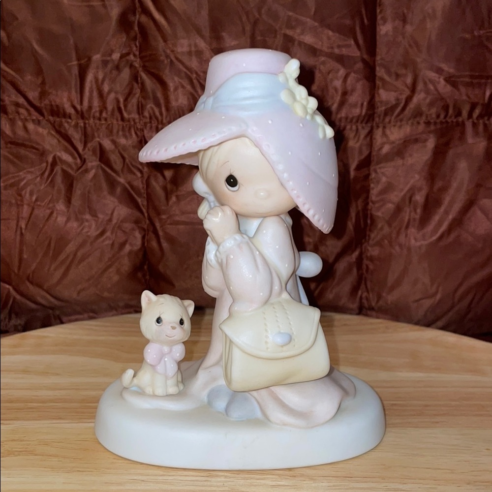 NWOT VINTAGE 1983 Charming Figurine with Pink Hat & Cat